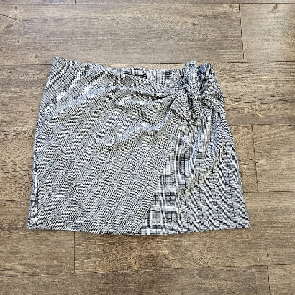 Forever 21 Plaid Wrap Mini Skirt Bow Tie 3X Gray Plus